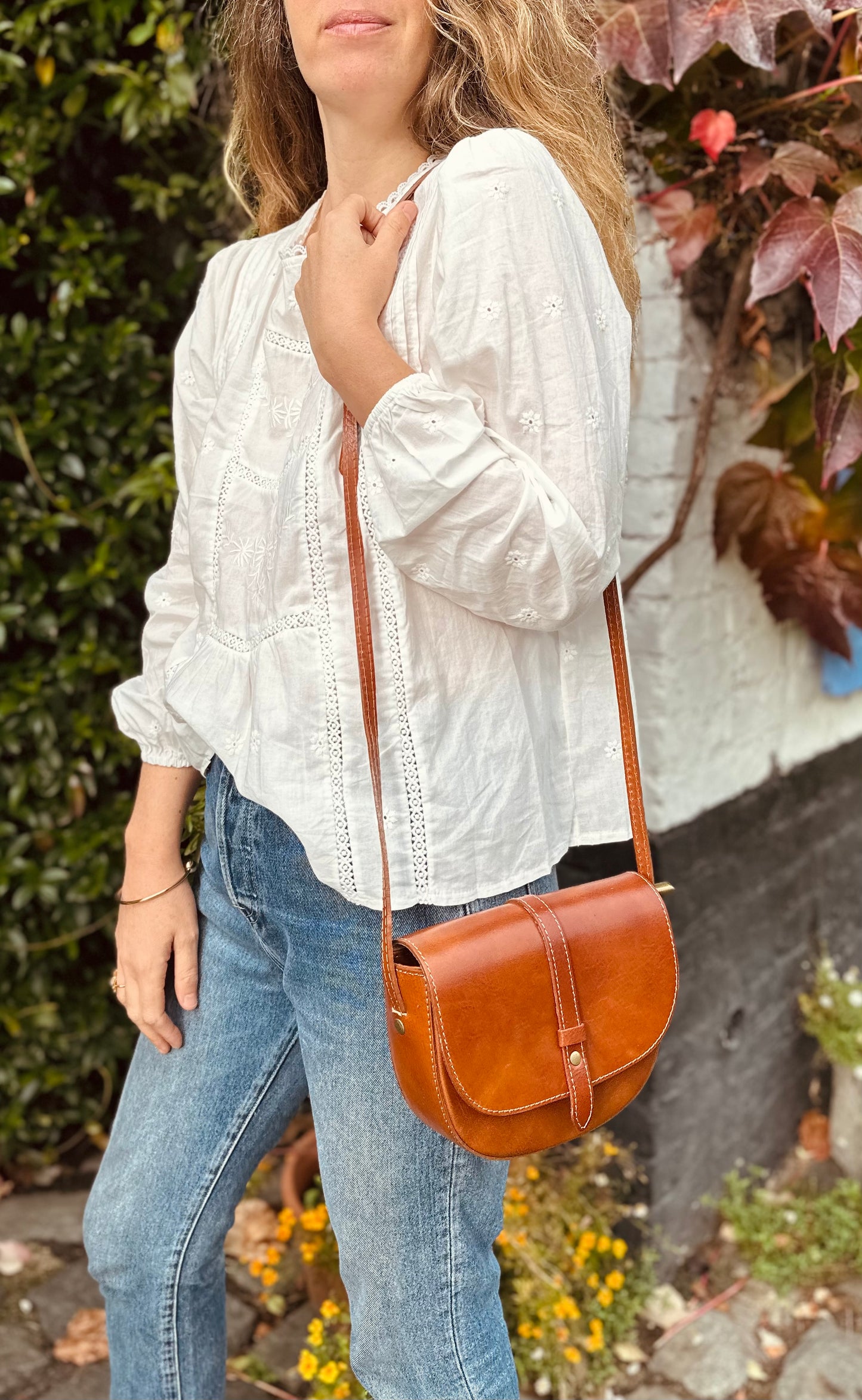 Sac Lily